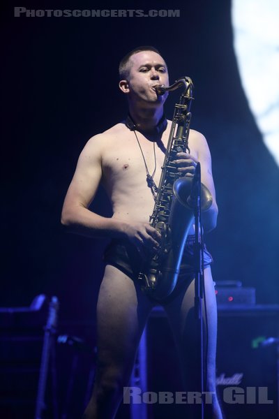 VIAGRA BOYS - 2023-07-08 - SIX-FOURS-LES-PLAGE  - Scene La Plage - Oscar Carls